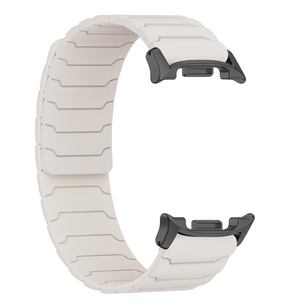Cinturino Magnetico per Samsung Galaxy Watch 8 44mm 40mm Braccialetto di Ricambio in Silicone a Ciclo per Watch8 Classic 46mm Accessori