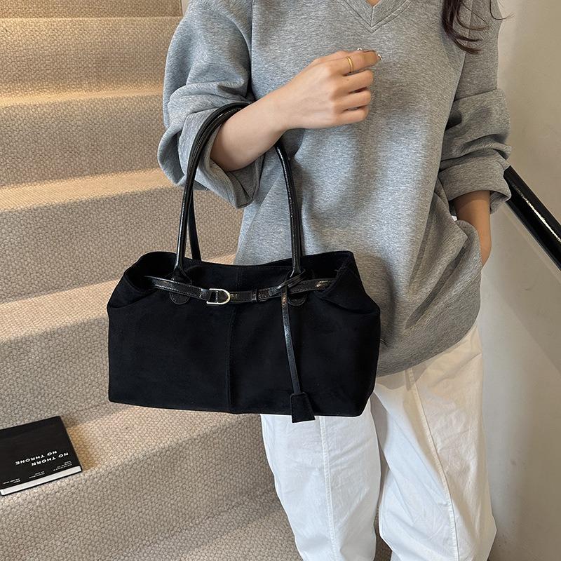 Autumn and winter retro large-capacity suede bag women's new casual commuting shoulder bag portable tote bag