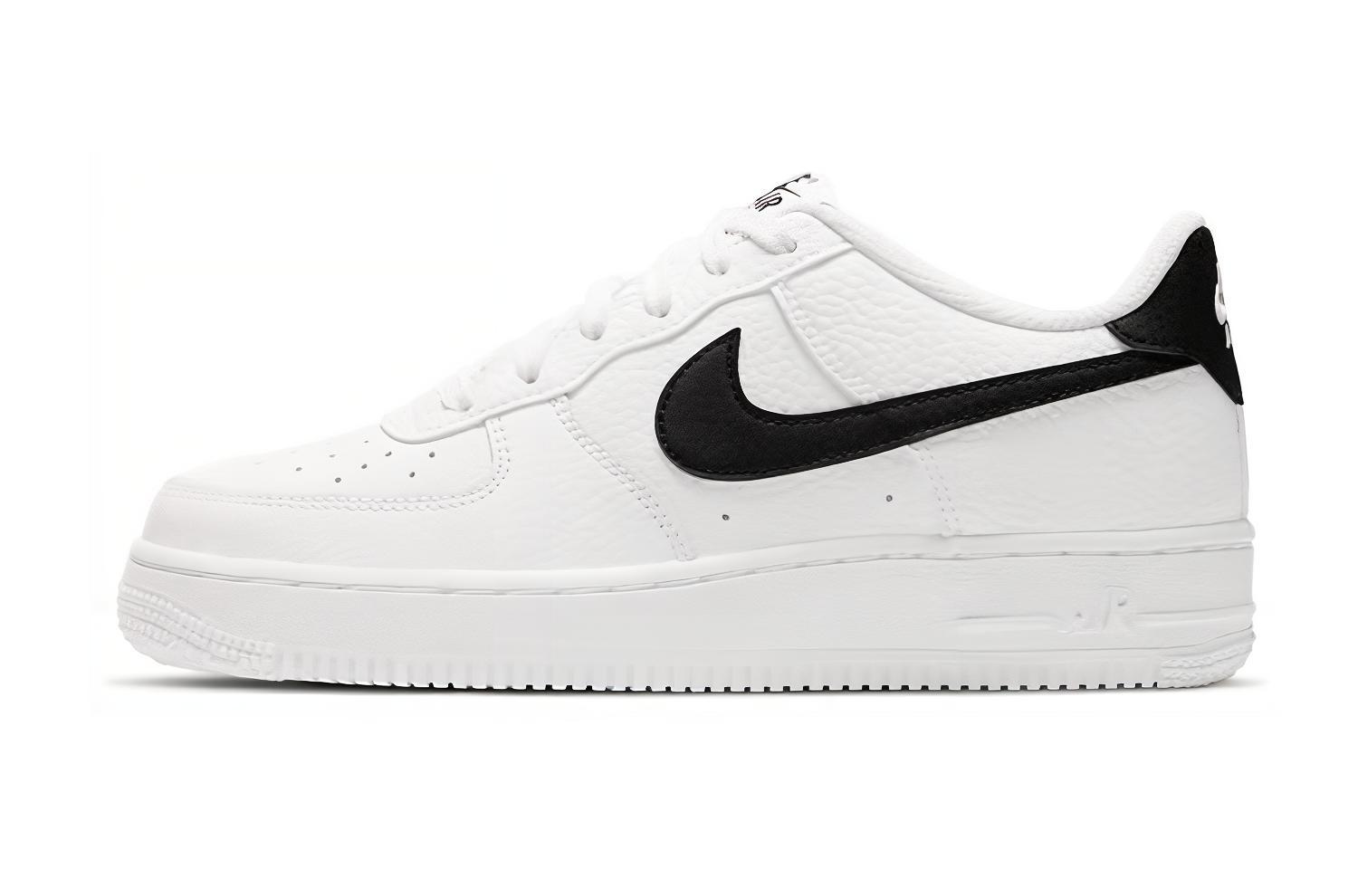 

Nike Air Force 1 Low White Black GS CT3839-100 35.5