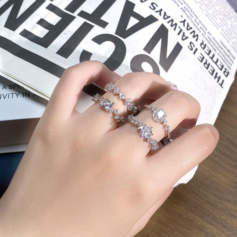 Exquisiter Light Luxury Mikro-Inlay Zir*****Stiftring, Nischendesigngefühl, High-Fashion-Temperament, Super Flash Ring Frau