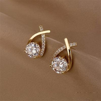 Módní Kříž Korejské Elegantní Křišťálové Puzetové Náušnice Pro Ženy Dívky Styl Elegantní Křišťálový Tvar Rybího Ocasu Šperky Dámské Náušnice Náušnice Dárek