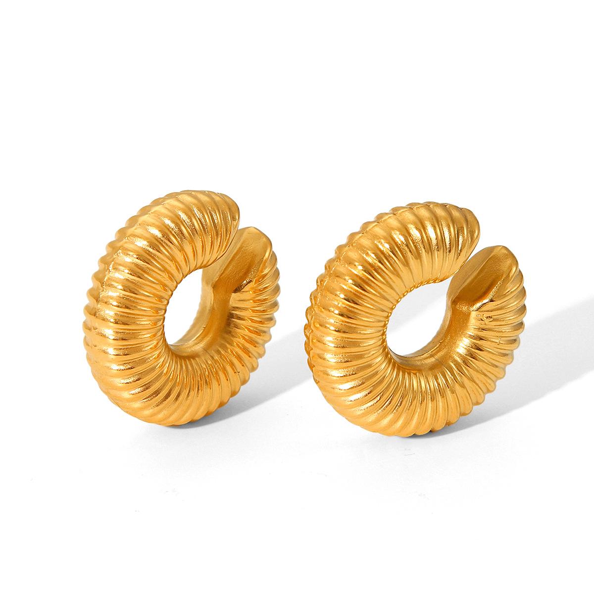 Best-selling stainless steel vacuum-plated hollow ear cuffs, niche women s fashion versatile high-end ear jewelry