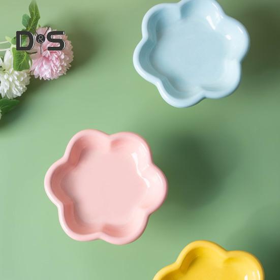 Ceramic Raised Cat Bowls Flower Design Elevated Cat Food Water Bowl Small Cat Feeding Dish for Cats Small Dogs