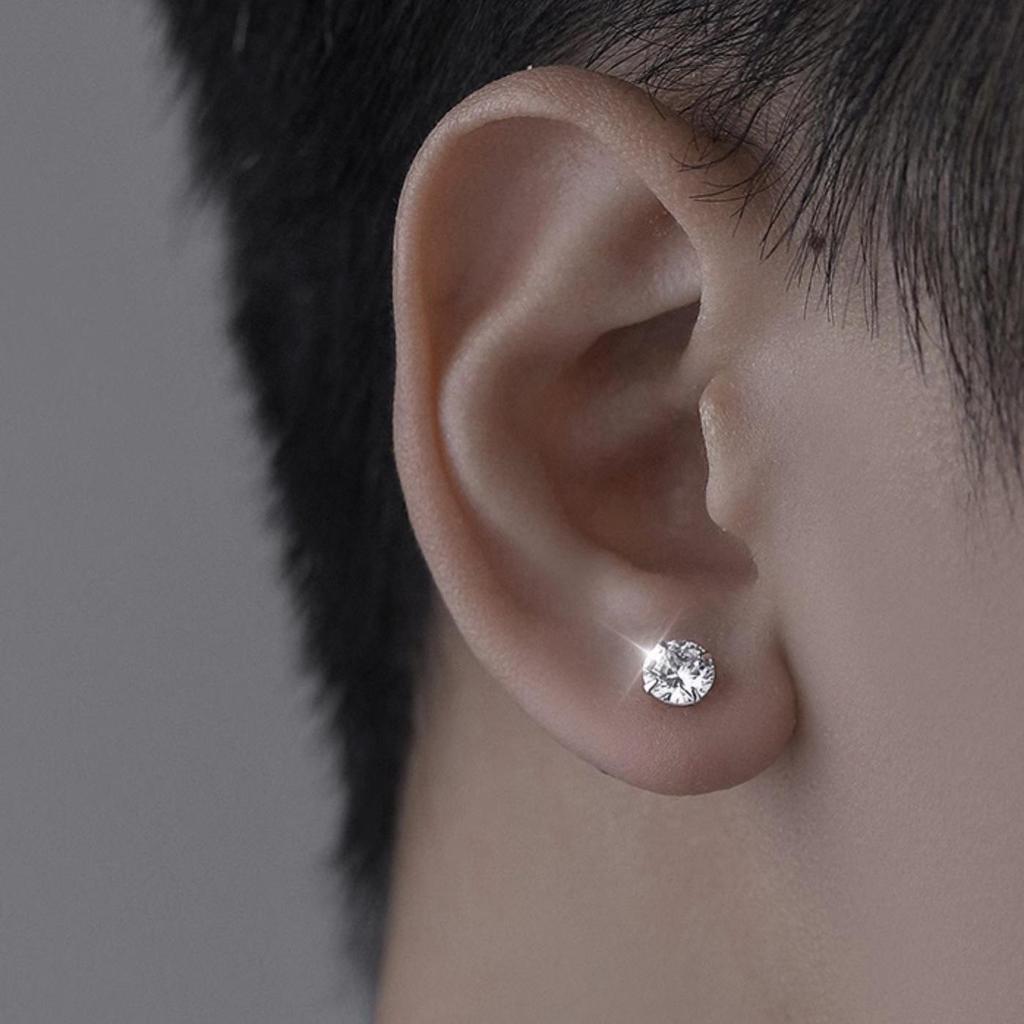 Men's Diamond Earrings: High-End, Unique Design with White Zircon, Stylish, Versatile, and Handsome.