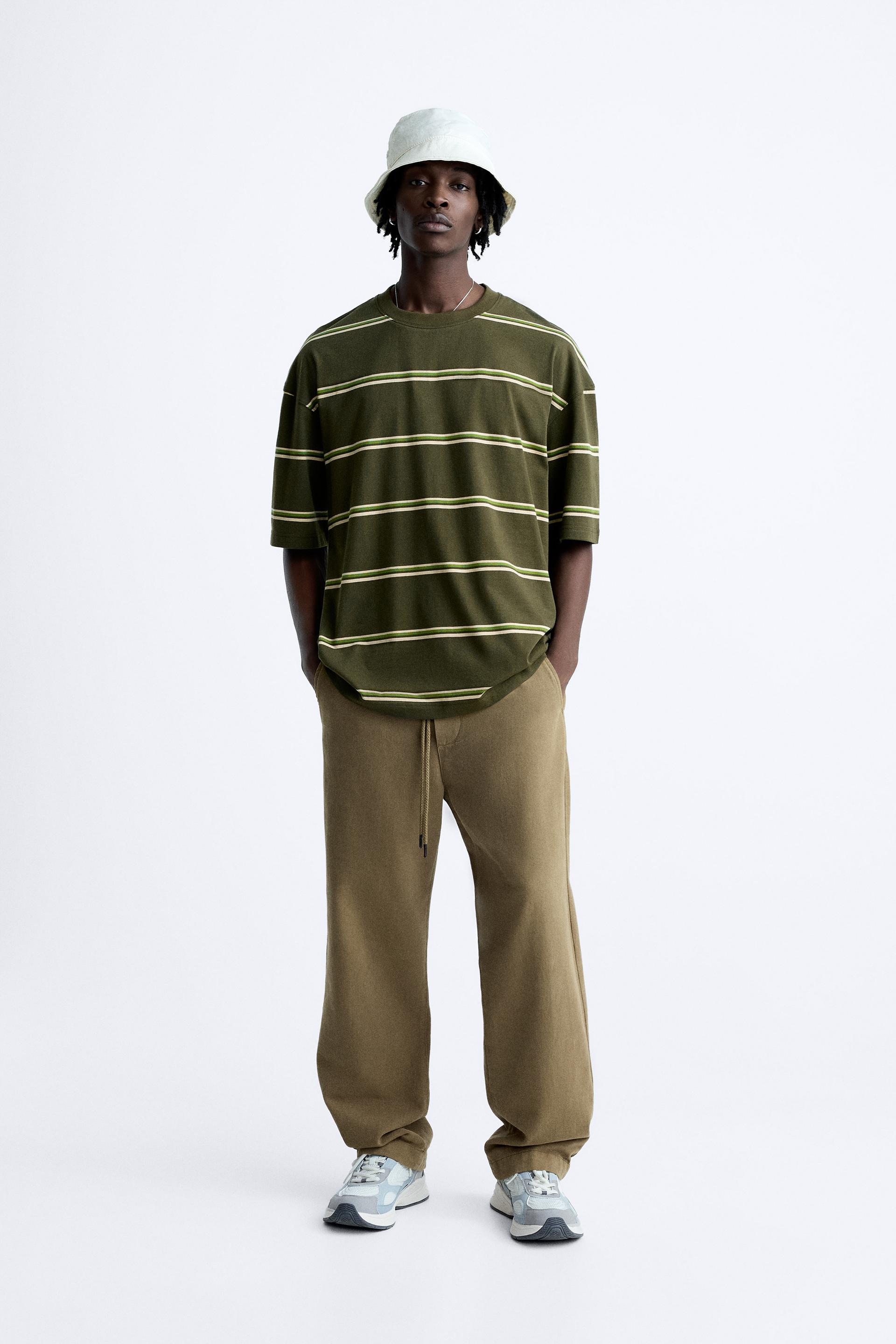 

ПОЛОСКАЯ ФУТБОЛКА