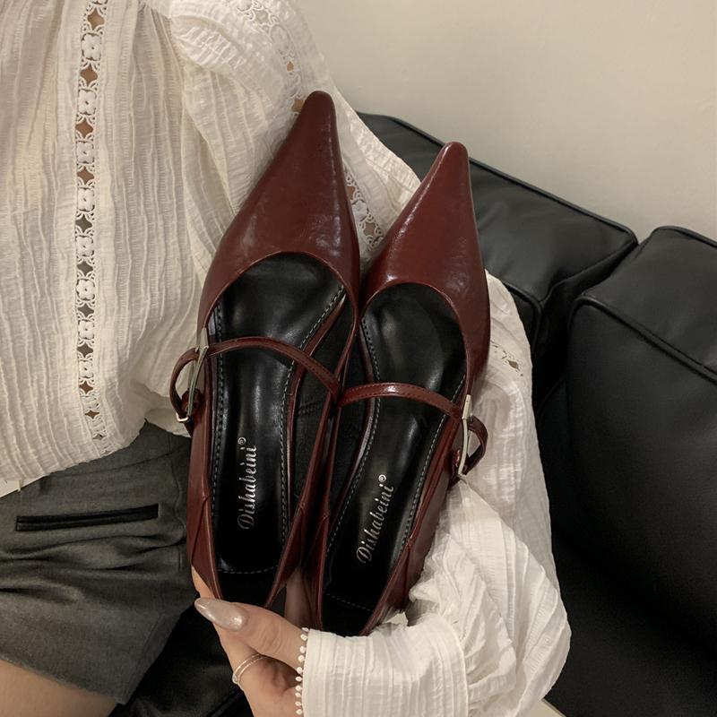 

Мода SUOJIALUN 2025 Весна Новые Женские Балетки Мода Квадратный Низкий Каблук Уличные Платье Туфли-лодочки Острый Носок Слипоны Повседневные Балетки 39 красный