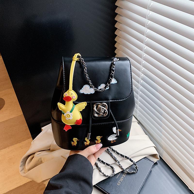 

Весна 2025 новая мода простой портативный сатчел девушка плечо маленький рюкзак повседневный ретро рюкзак no pendant чёрный