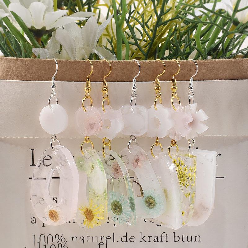 DIY Crystal Resin Molds: Irregular Oval, Hollow Heart, Moon Shapes for Earrings, Pendants, Keychains