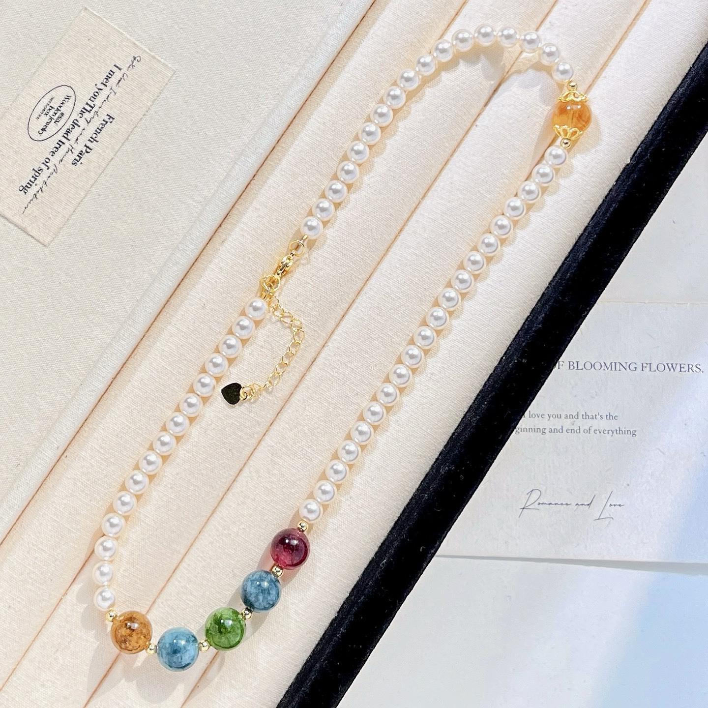 

Highlight Faux Crystal Pearl Quartz Rock Design Necklace Clavicle Chain Sweater Chain