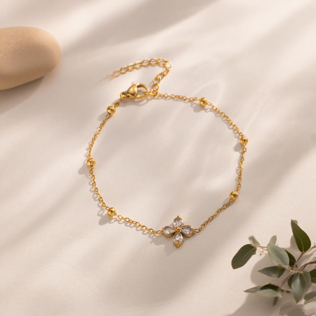 Elegant 18K Gold Titanium Steel Bracelets: European & American Fashion, Non-fading, Women's Versatile Personality Hand Jewelry