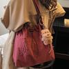 Autumn New Lazy Wind Large-capacity Canvas Bag Pleated Plaid Bag Commuter Shoulder Messenger Bag