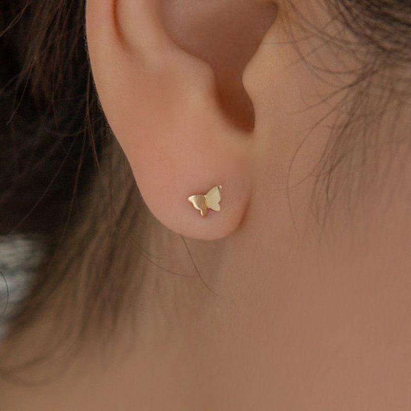 LUNNE 14k Butterfly Piercing Earrings (14k Gold) S13
