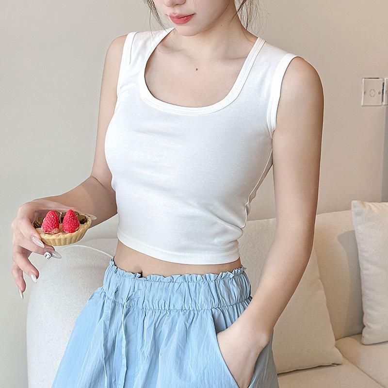 Square Neck Camisole with Chest Pad - Women's Sleeveless Top, Wide Shoulder for Concealed Underarm Fit and Anti-Exposure.