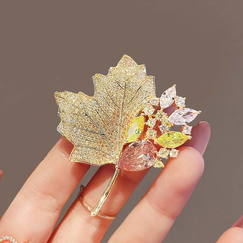 Gold Color Ginkgo Leaf Brooches Pins For Women Shiny Crystal Zircon Pearl Plant Brooch Corsage Wedding Party Clothing Jewelry