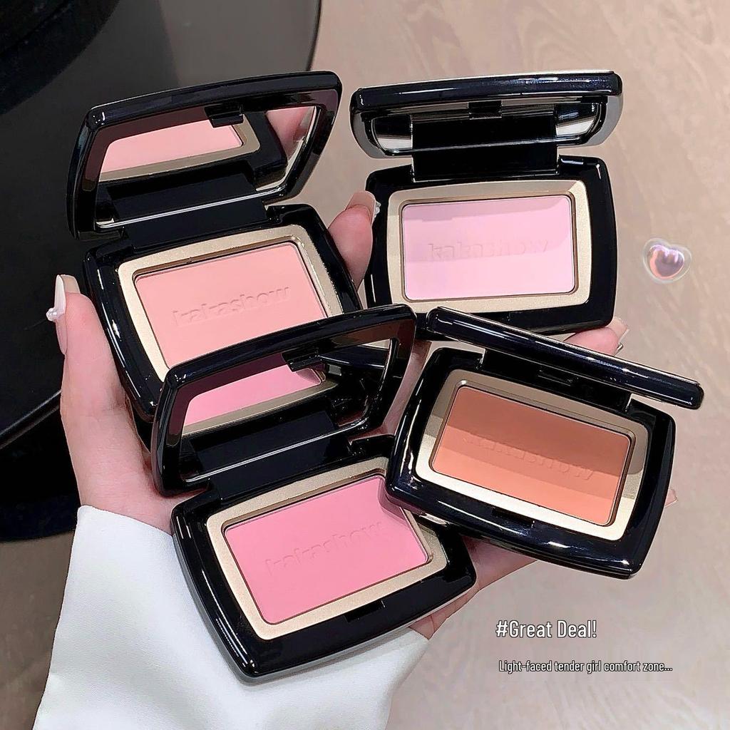 Kakashow Soft Mist Blush: Energetic Natural Contouring Rouge for a Girly, Versatile Look.