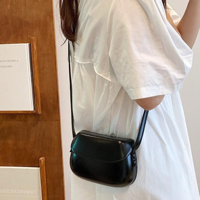 Womens Small Messenger Bag Solid PU Leather Shiny Shoulder Bag Fashion Saddle Bags Flip Buckle Phone Coin Purse Lipstick Storage