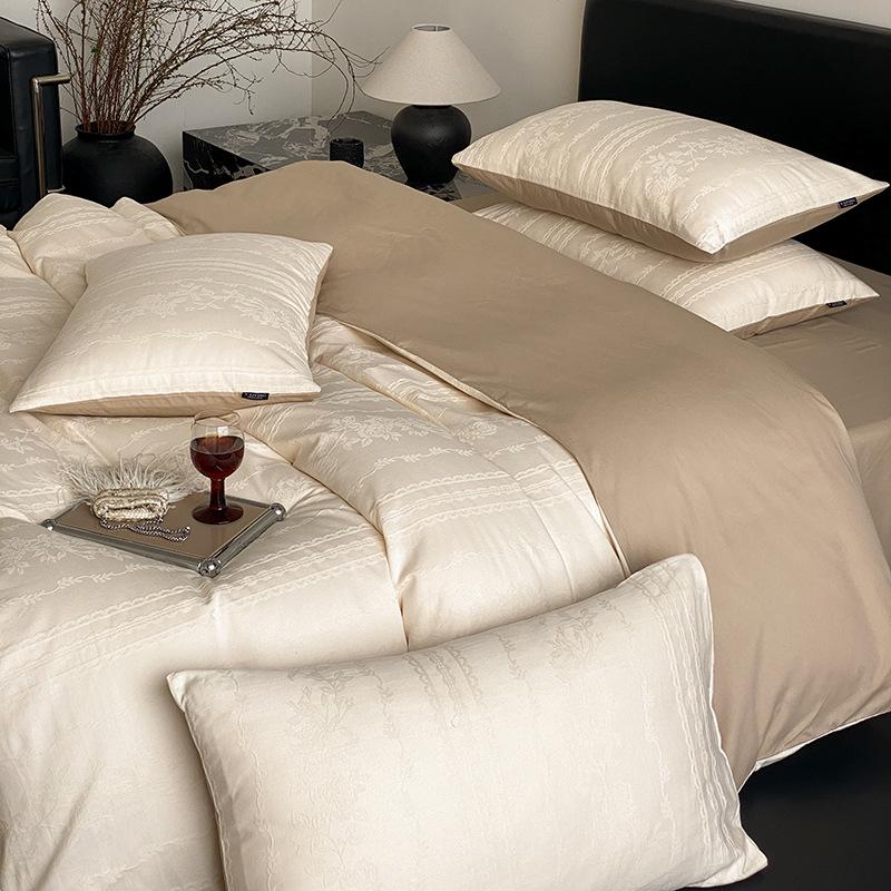 Premium 4-Piece All-Cotton Jacquard Bedding Set – Year-Round Luxurious Retro Duvet Cover with Skin-Friendly Fabric.