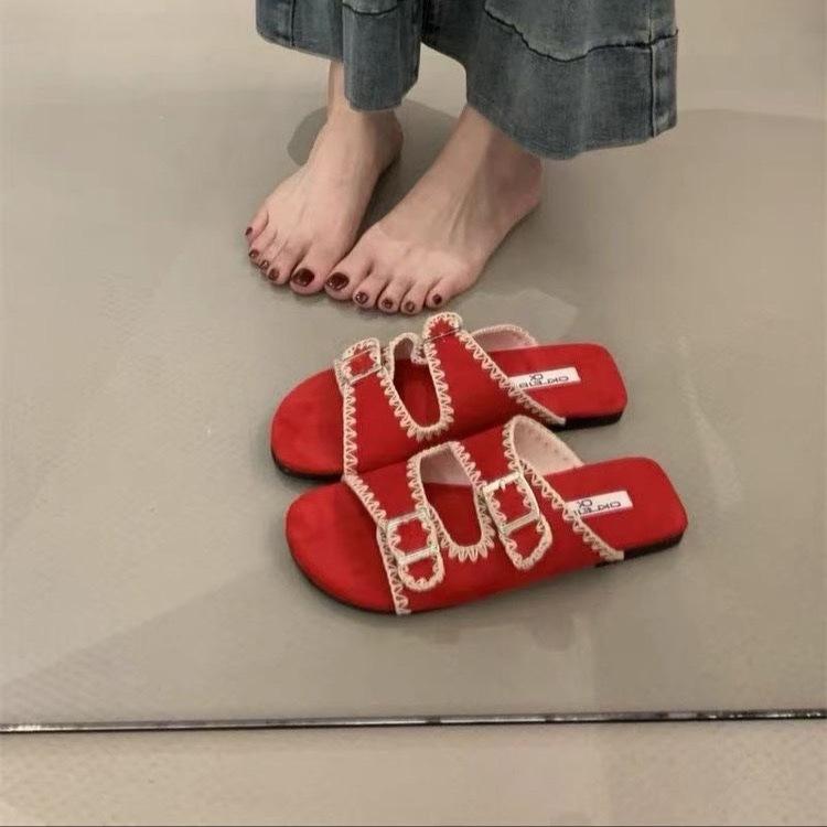 Flat-bottomed fashion sandals women's shoes 2025 summer French retro belt buckle lace gentle fairy word sandals