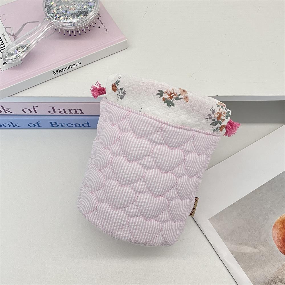 

Splicing Design Ladies Storage Bag Flower Prints Female Cosmetic Bags Quilted Love Striped Women s Portable Drawstring Wash Bag