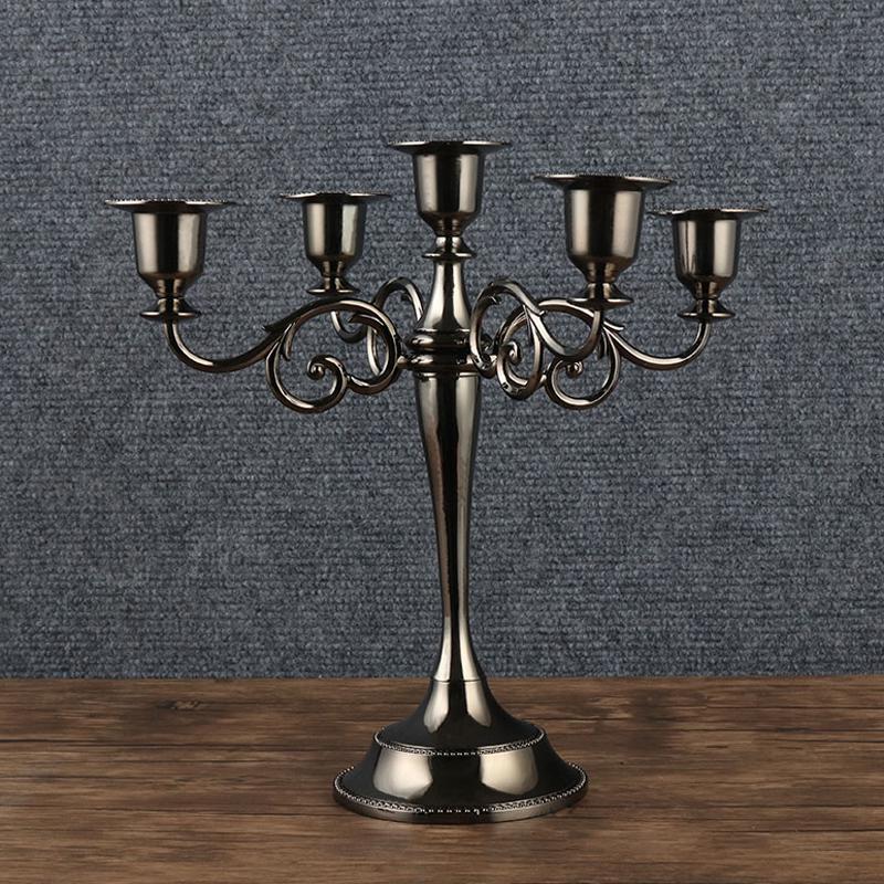 Europäischer dreiköpfiger Luxus-Kerzenständer für romantische Kerzenlicht-Dinner