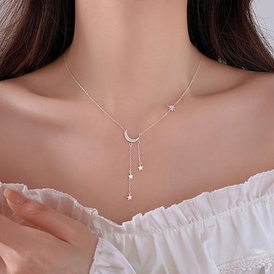 Lady Necklace Moon And Star Pendant Rhinestone Adjustable Alloy Clavicle Chain Gift for Wife Girlfriend Neck Jewelry for Daily Wear Weddings Parties
