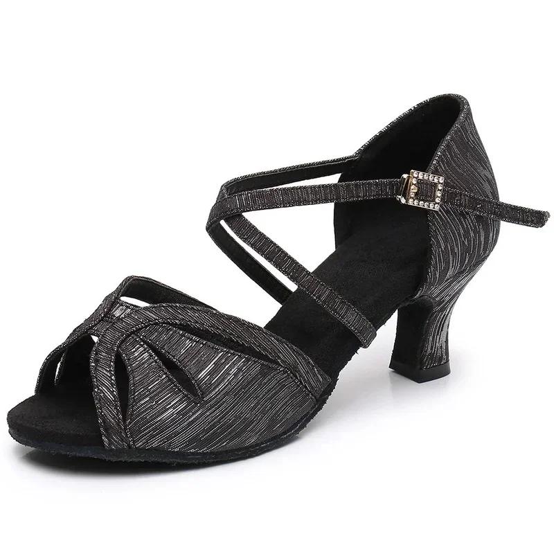 Dámské Boty pro latinskoamerický tanec Dámské Tango Taneční Boty Měkká podešev Party Salsa Taneční boty Dívčí sandály na vysokém podpatku 5,5 / 7,5 cm