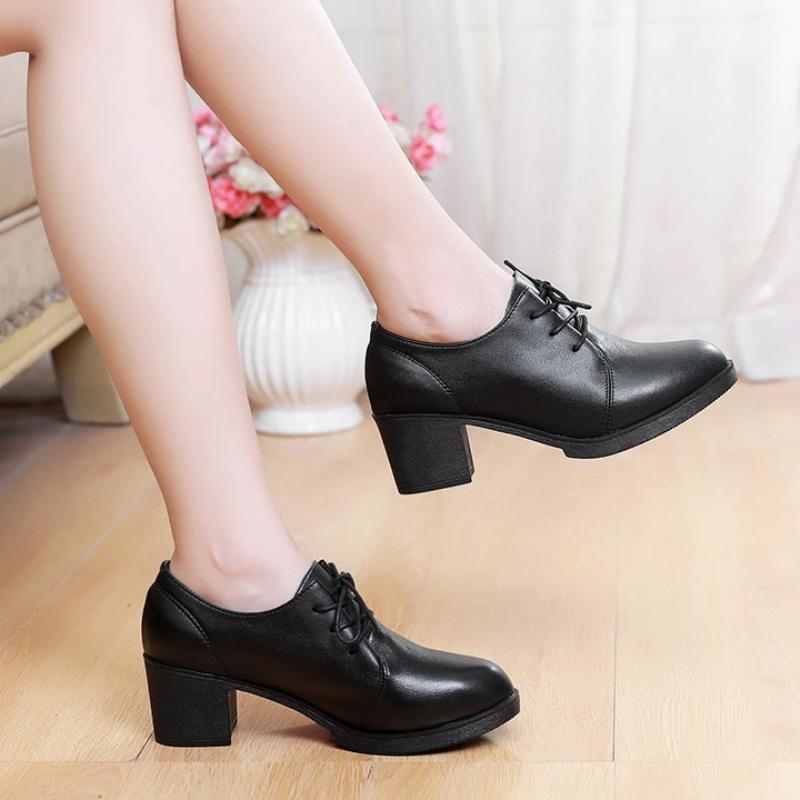 Spring and Autumn Fashion New Sexy Round Toe Banquet Women Thick Heels Color Straps Daily Elegant Comfortable Pumps