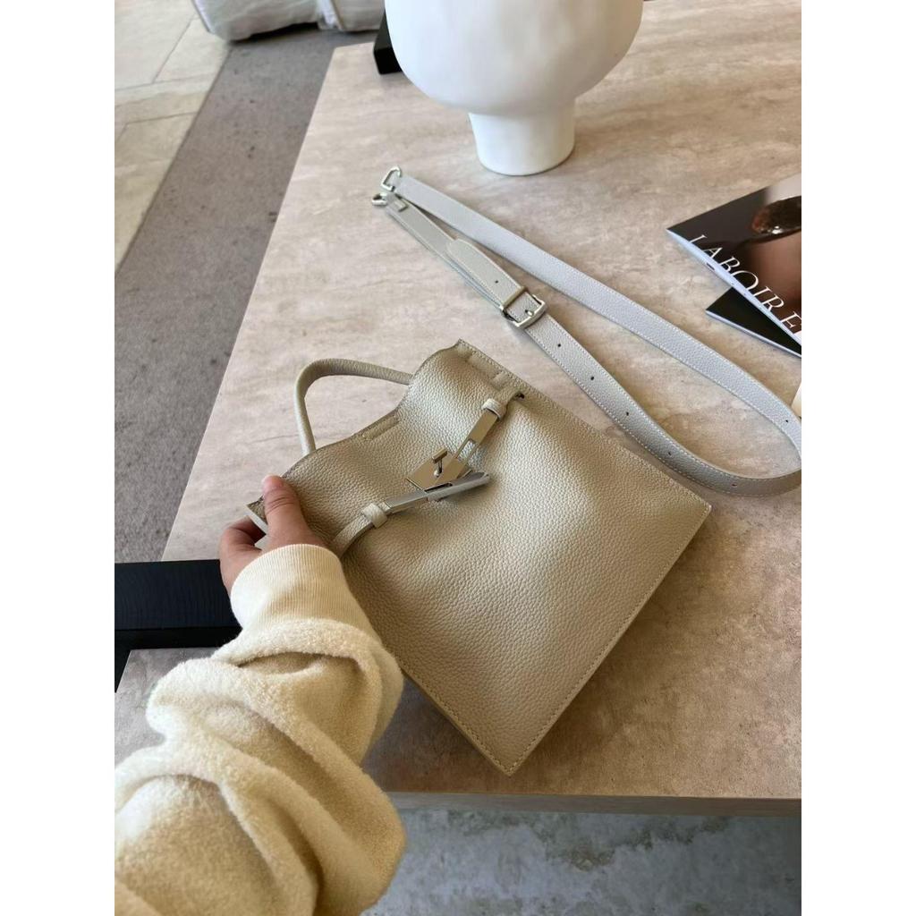 2026 New First-layer Cowhide Bucket Bag Women's Versatile Niche Medieval  Bag Exquisite Hand Carry Messenger Small Tote Bag
