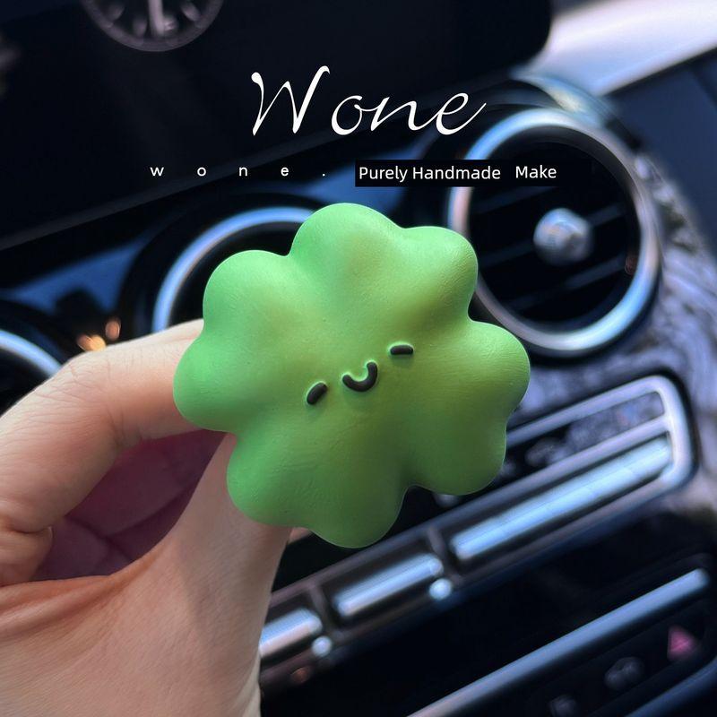 

Perfume Aromatherapy Symbolizes Good Luck and Happiness, Four-Leaf Clover Air Vent Fragrance Decoration, Diffuser Stone, Gift for Girls, Light Scent Lucky Four Leaf Clover