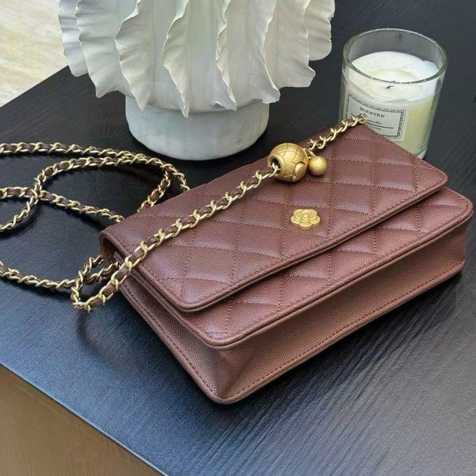 Xiaoxiangfeng camellia woc fortune bag golden ball chain shoulder messenger bag genuine leather rhombus flower small square bag female