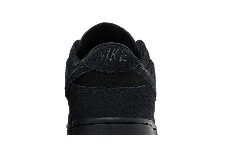 Nike Dunk Low SE Triple Black