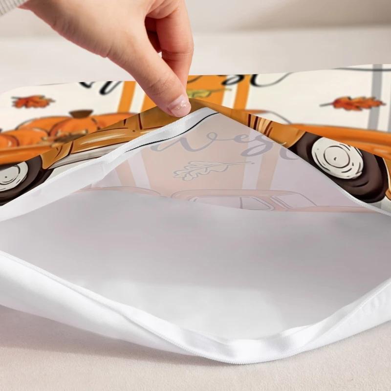 Throw Pillow Cover 18x18in with Squirrel Wreath Pattern