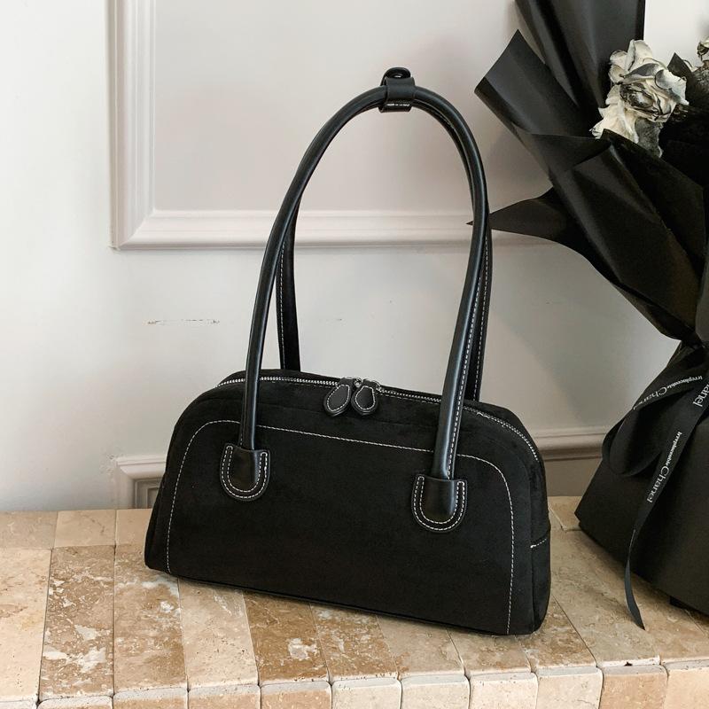 Retro niche suede bag women's winter new shoulder bag bag high value simple casual armpit bag