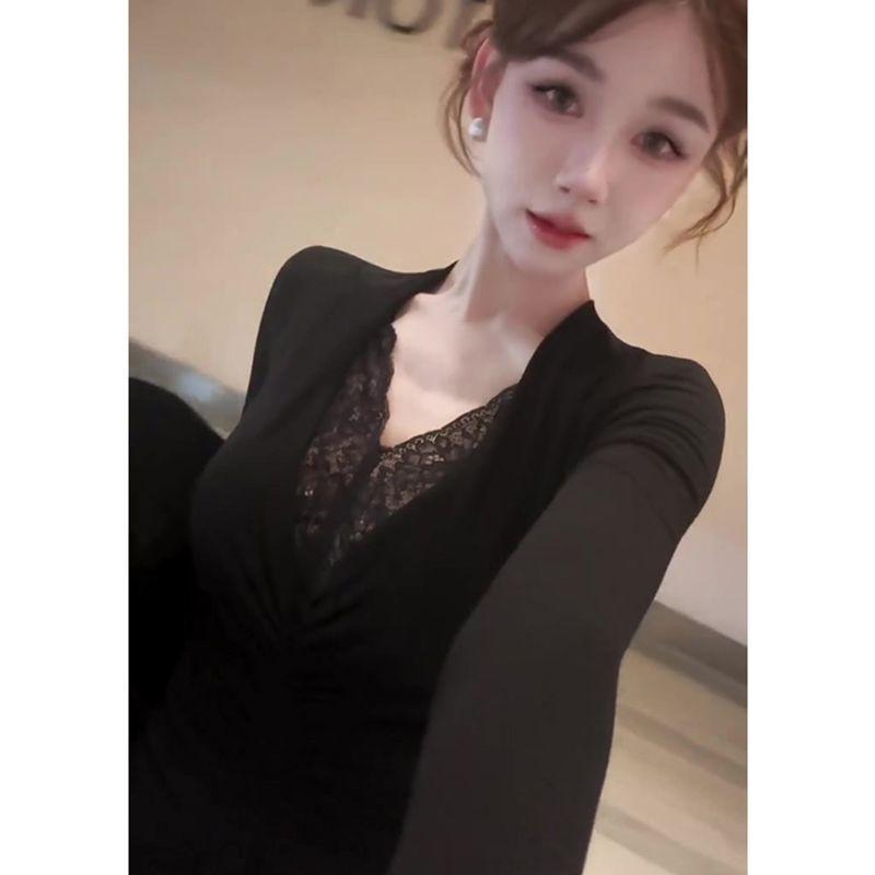 Französisches Spitzen-Spleiß-Design German Velvet Langarm-T-Shirt für Damen im Herbst Winter Temperament Sexy V-Ausschnitt Innen-Layering-Shirt