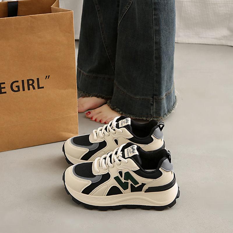 

Women s Spring & Autumn Soft Sole Leather Dad Sneakers - Non-Slip, Thick, Versatile, and Comfortable Size 36 чорний