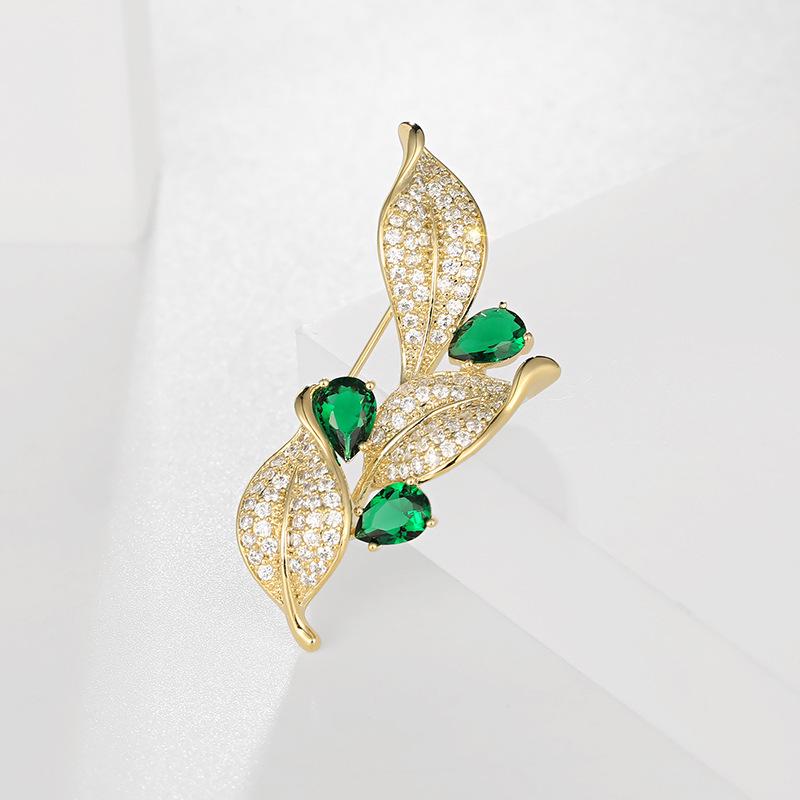 Emerald Zircon Leaf Brooch - Elegant Suit Accessory Corsage Pin