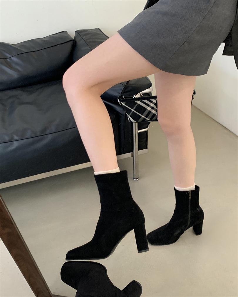 

French retro pointed short boots children 2025 new European and American temperament high heels soft leather thin boots and ankle single boots 40