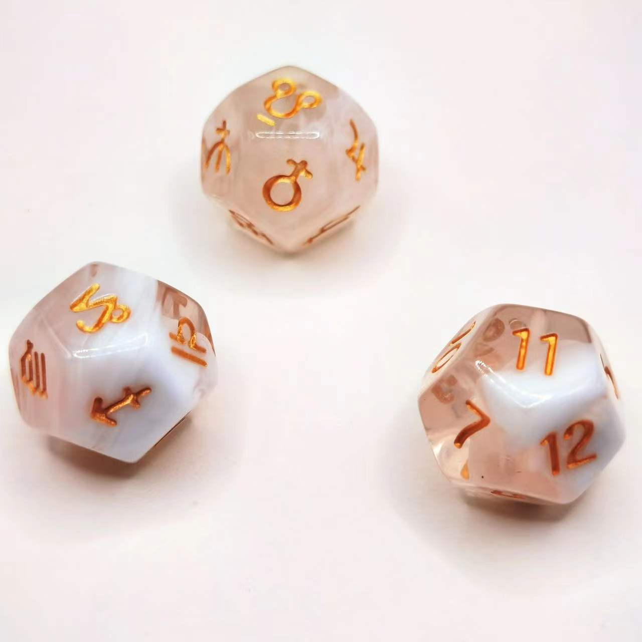 

3 шт./набор рунических кубиков 8-гранных/12-гранных цветных многогранных кубиков созвездие таинственный эрудит удача кубики для вечеринки игральные карты настольная игра 12-sided