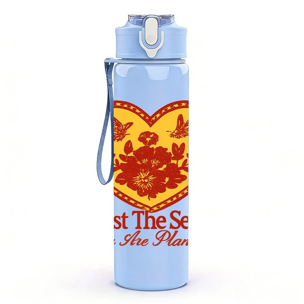 1PC Trust The Seeds Vintage Heart Print 750ml Color Plastic Sports Water Bottle Leakproof Flip Straw Lid Suitable for Sports Office Home Use