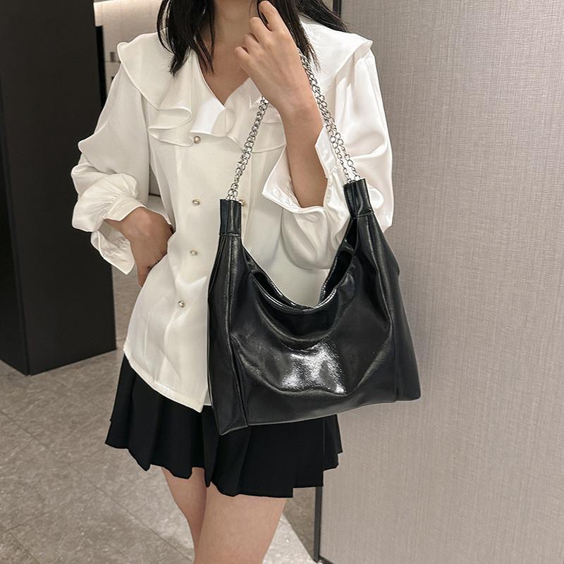 Stylish Minimalist Tote Bag Summer Collection Large Capacity For Students And Commuters