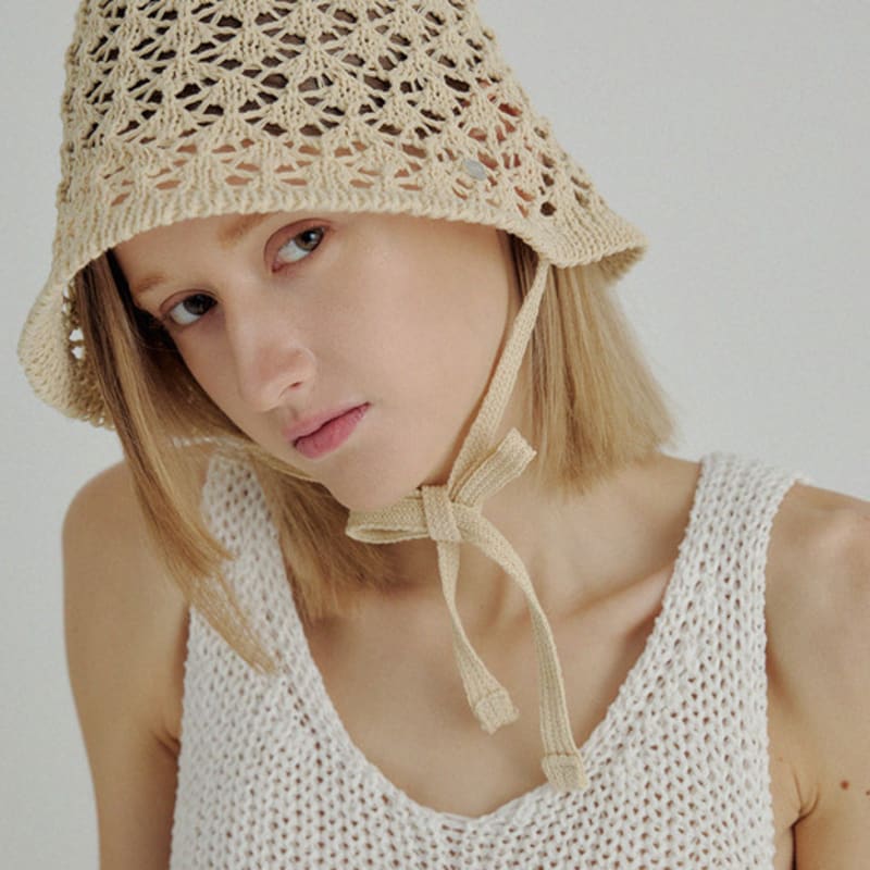 Marchen Roide Strap Bucket Hat_3color