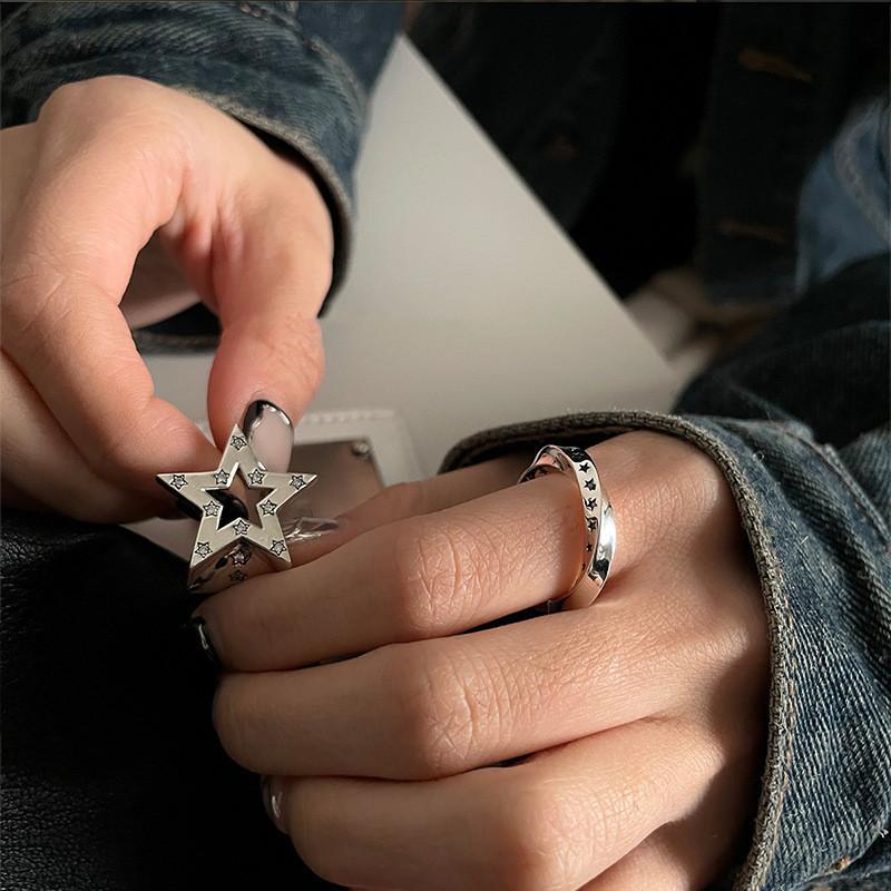 Elegant Vintage Mobius Ring For Women With Star Hollow Design Adjustable Ring