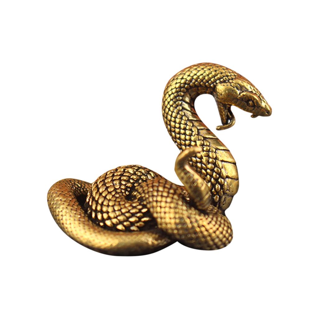 Starožitné mosazné ozdoby řemesla měděné zboží stolní dekorace bytové doplňky