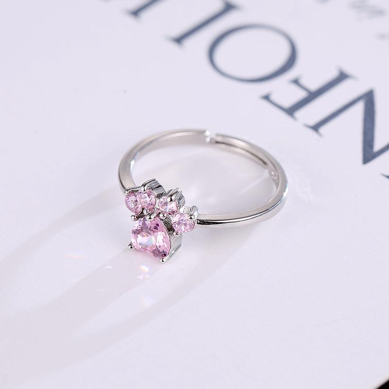 Pierścionek z łapką kota inkrustowany cyrkoniami - Prosta, Elegancka i Urocza Biżuteria Mody