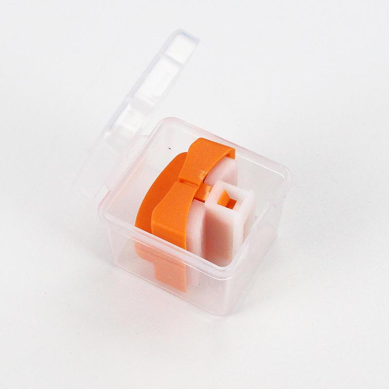 

Двусторонний скрытый сменный нож для бумаги