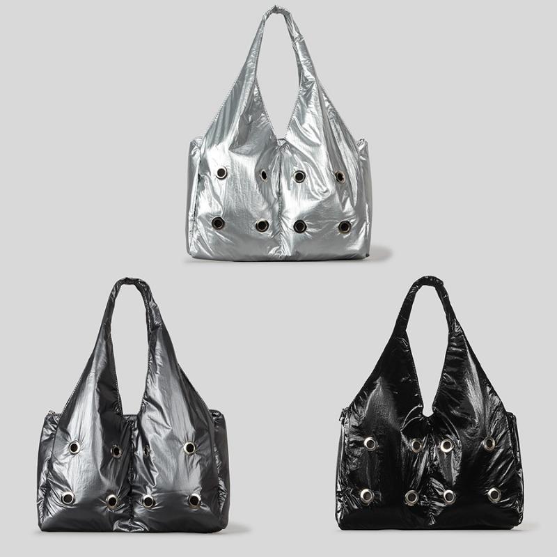 Niche Design Rivet Underarm Bag Single-shoulder Bag Large-capacity Casual Handbag