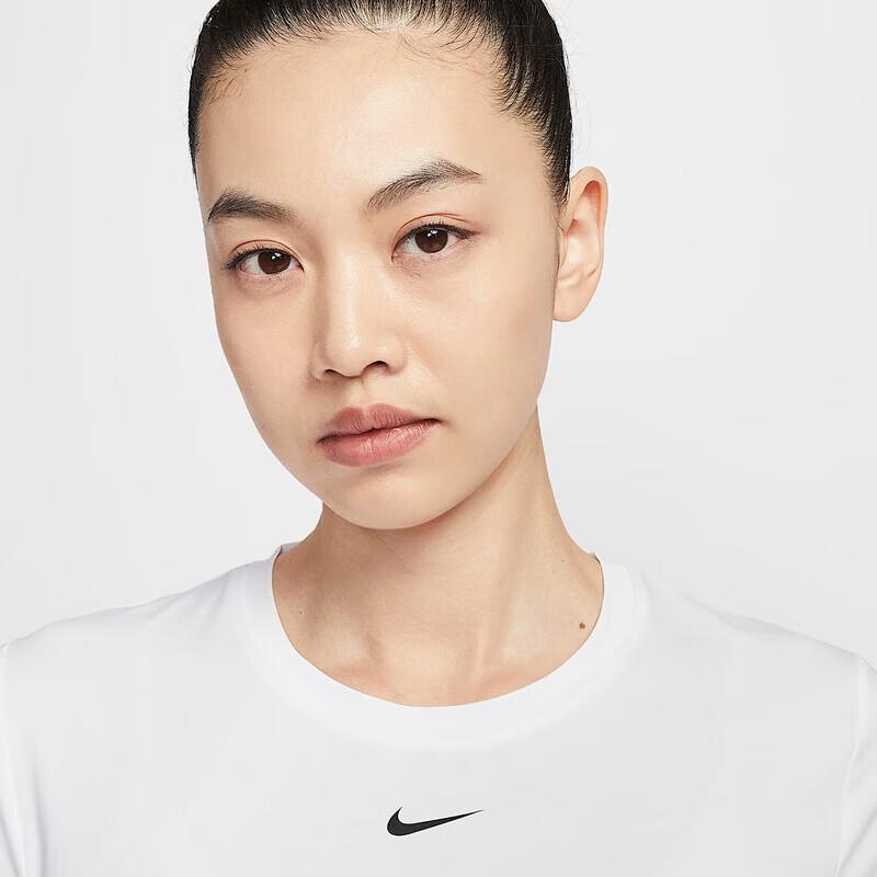 Nike Women's Classic Crew Neck Short Sleeve T-Shirt