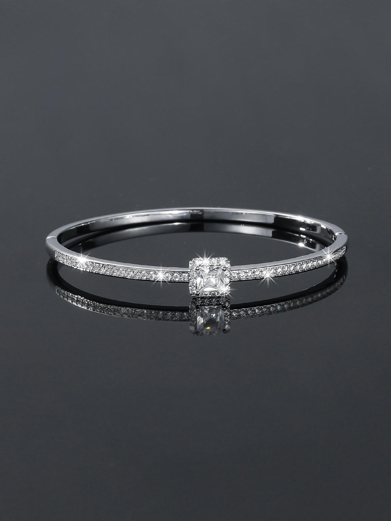 Square zircon bracelet women s unique temperament bracelet simple and versatile year new Internet celebrity exquisite jewelry серебряный