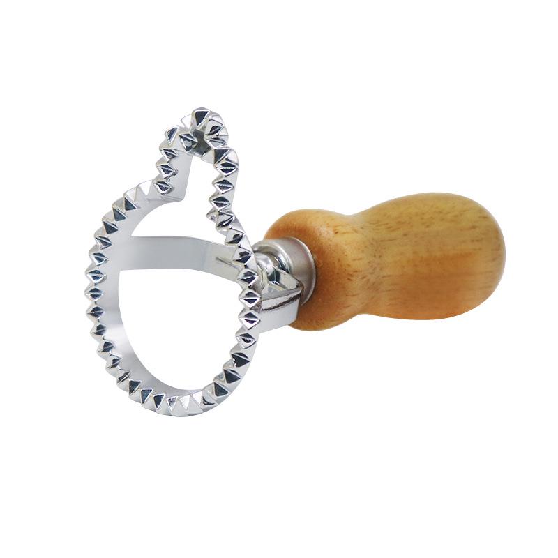 Zinc Alloy Biscuit and Dumpling Edge Embossing Cutter with Wooden Handle