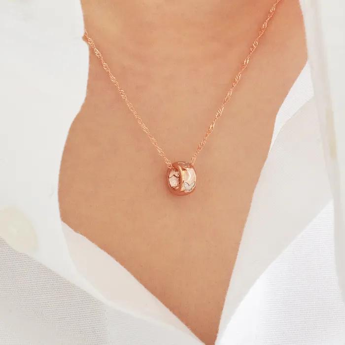 [14K gold] Eve Butterfly Charm Pendant